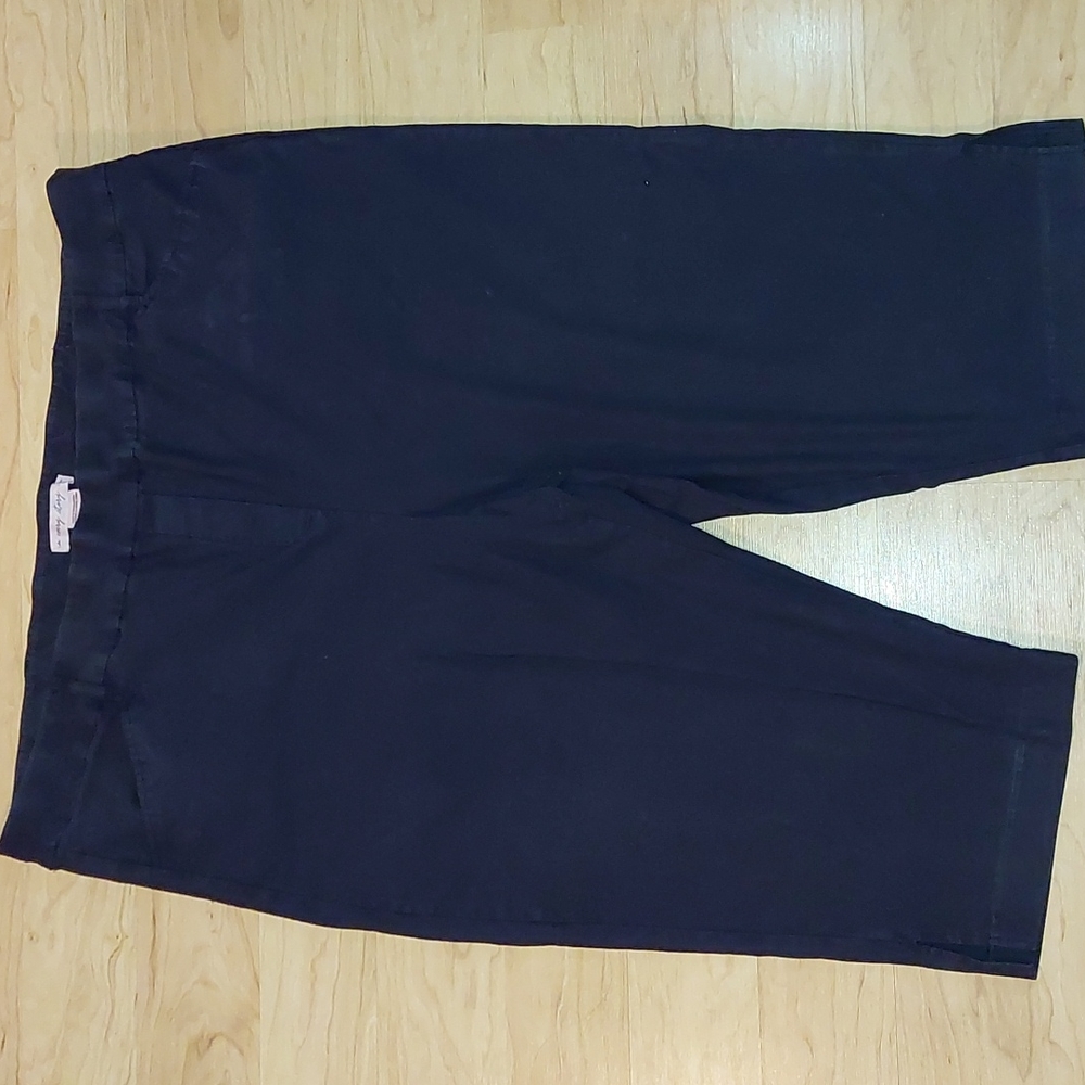 Women's Navy Blue Plus Size Capris - Penningtons size 28